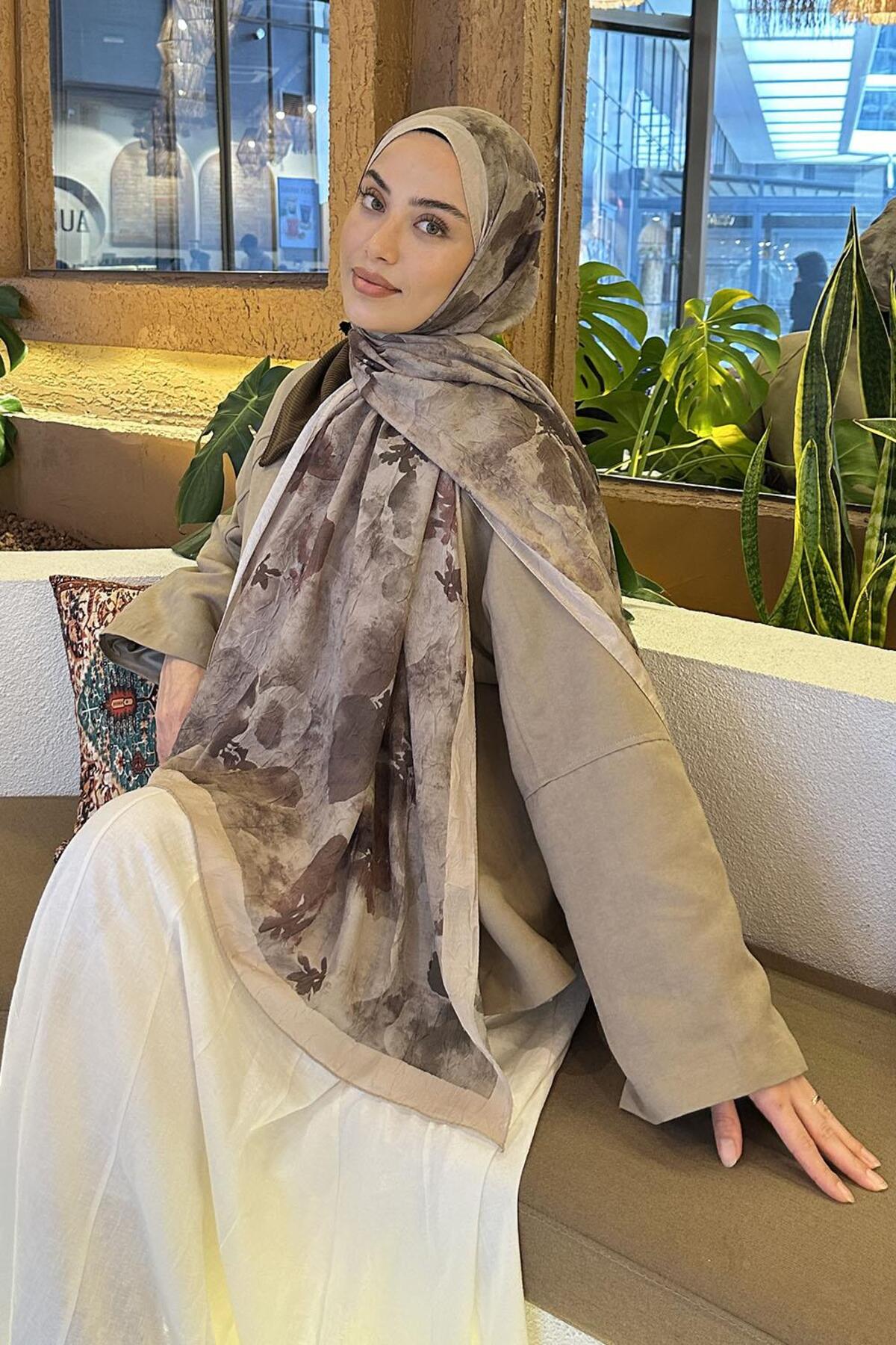 Batik Çiçek Desen Bambu Şal Asker Yeşili