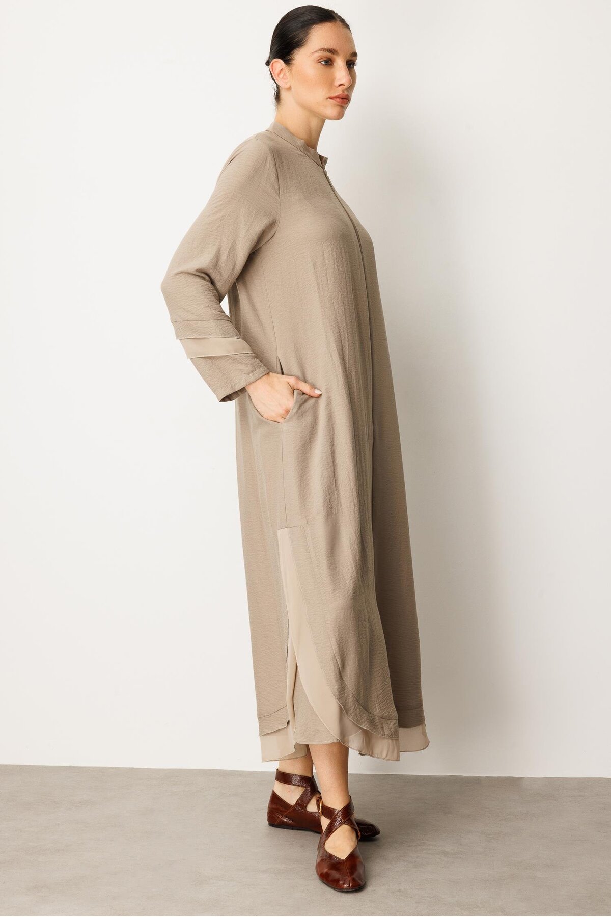 Şifon ve Garni Detaylı Hafif, İnce İpekçe Kap-R-TAŞ