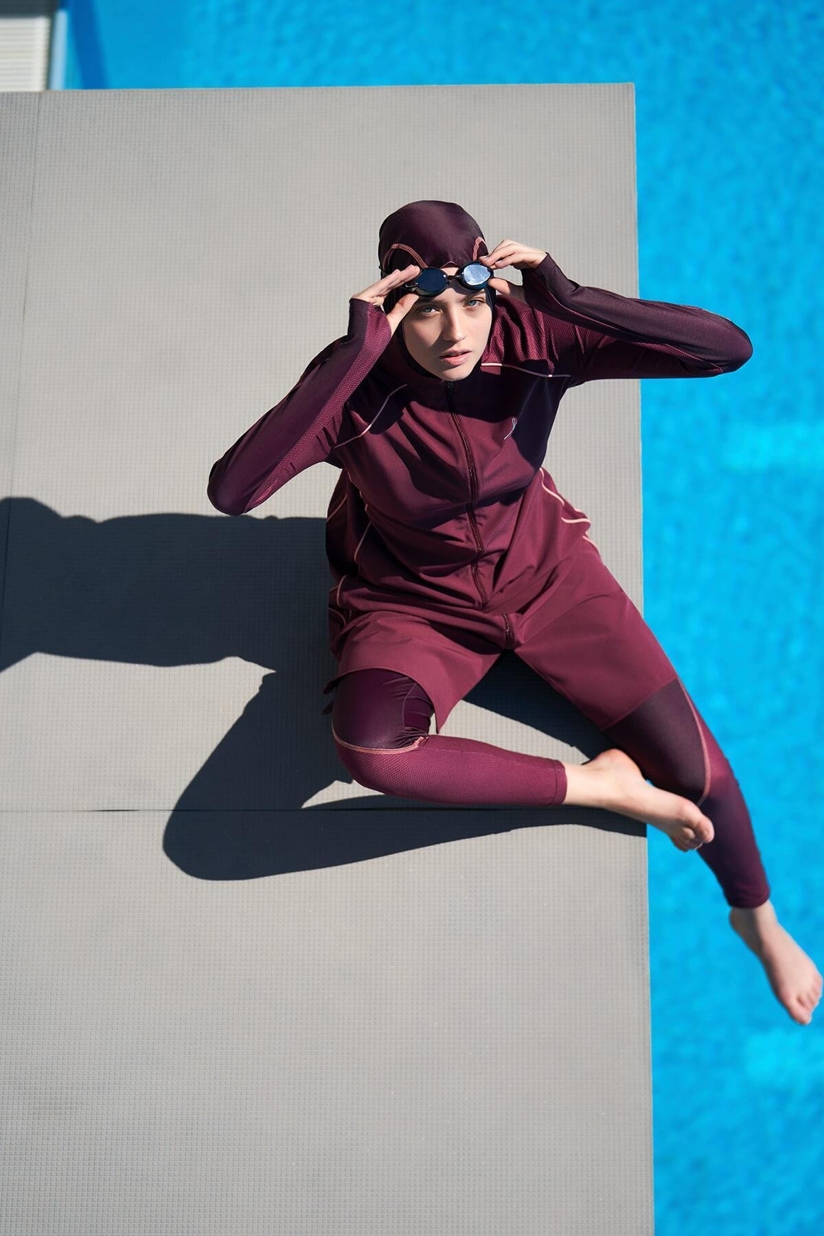 Performans Serisi Petek Doku Detaylı Mürdüm 4 Parça Tesettür Mayo Takımı H-per 50