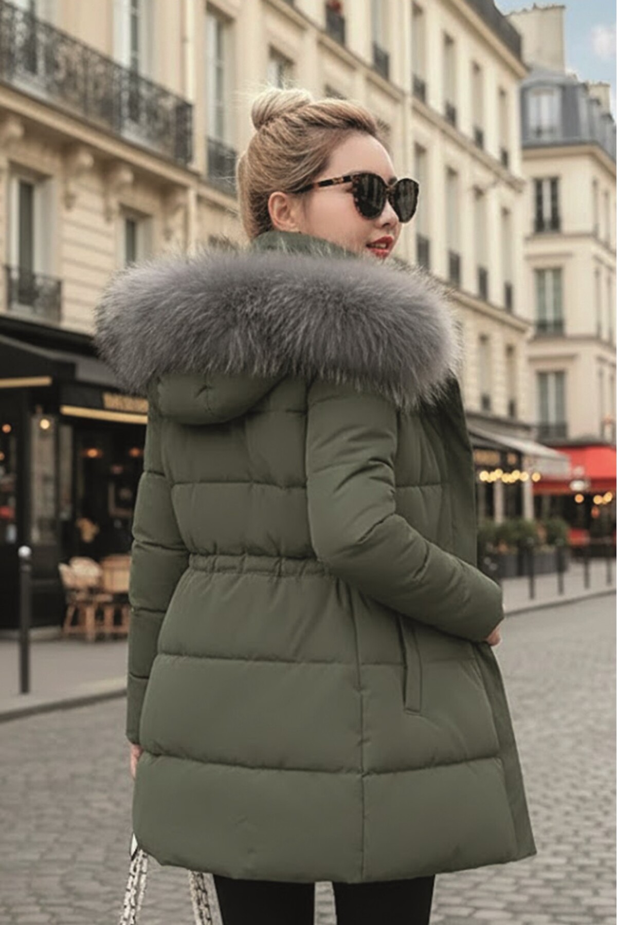 Kışlık Orta Boy Kapüşonlu Kadın Mont