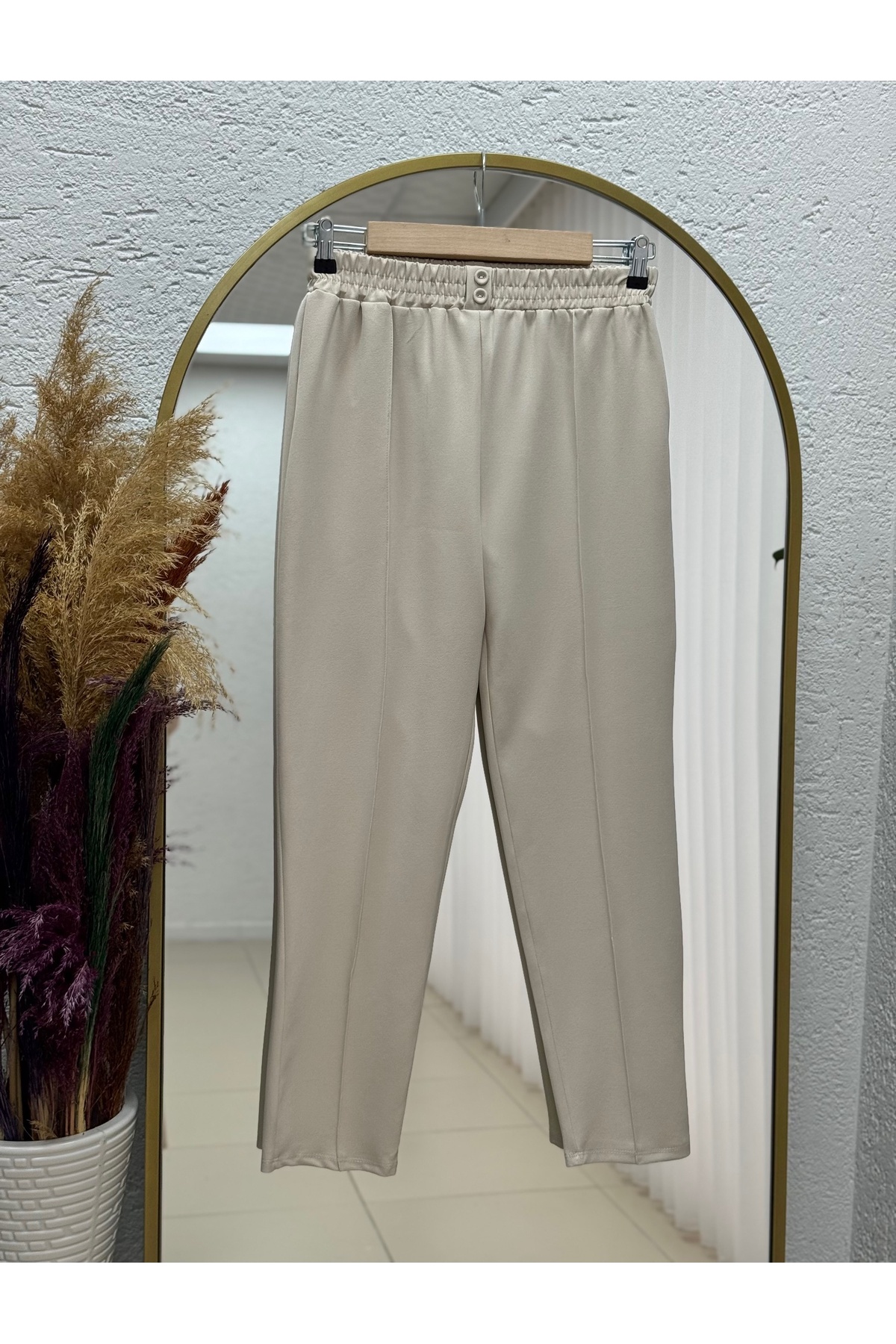 Gülçin Önü Çift Düğme Detaylı Havuç Paça Pantolon-MT5881 Taş