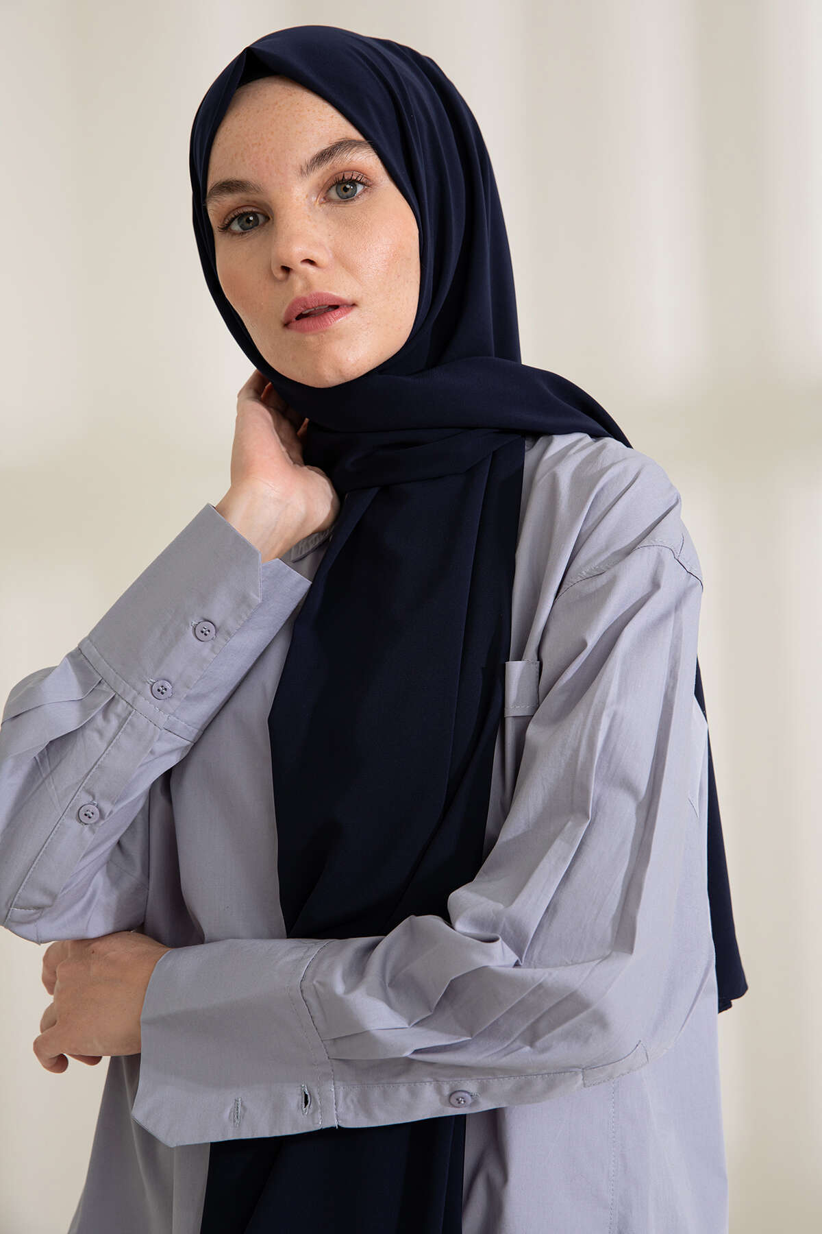 Medine İpeği Lacivert Şal