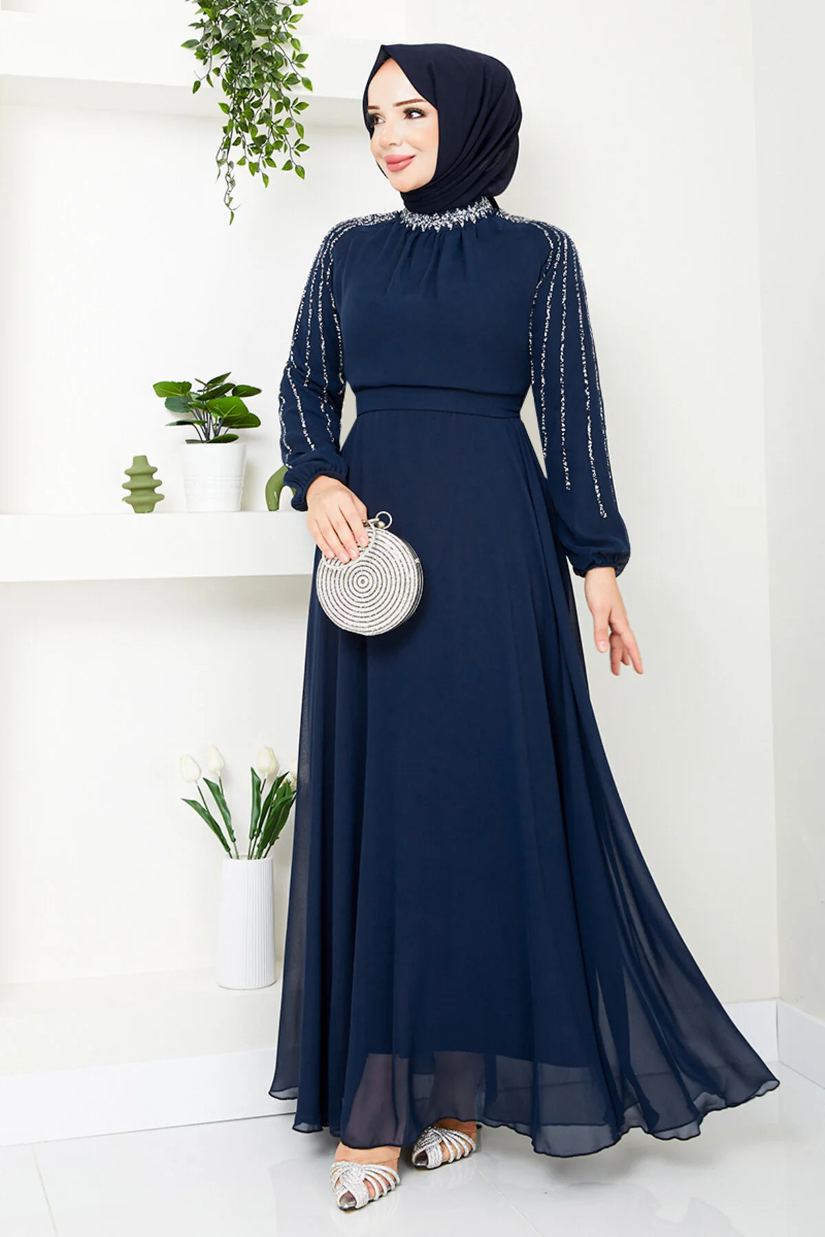 kolları işlemeli abiye