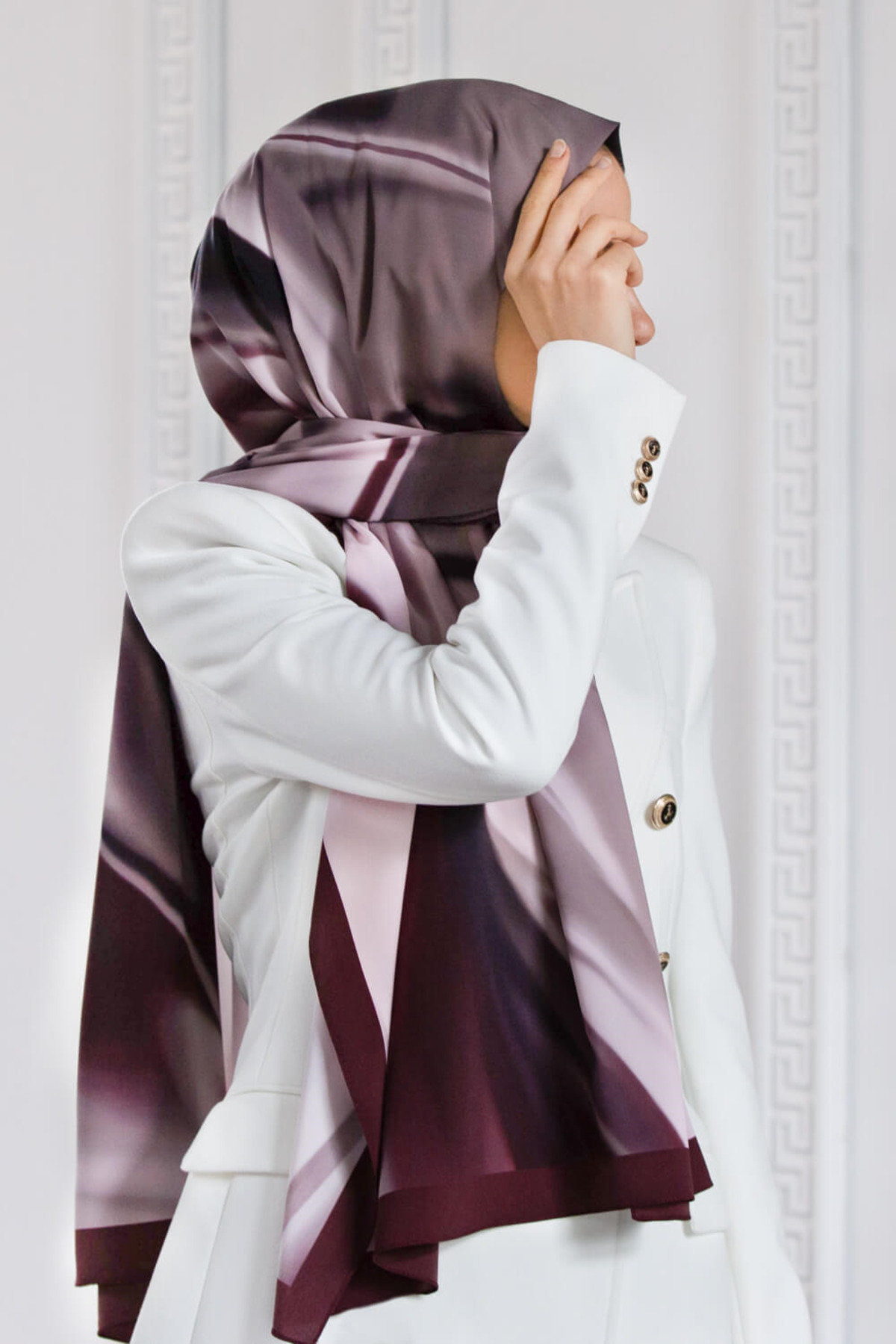 LÜKS MEDİNE İPEĞİ DALGA DESENLİ PUDRA - ŞARABİ RENKLİ 75X195 KIRIŞMAZ EŞARP MOSS KREP DİKİŞ TİPİ İTA